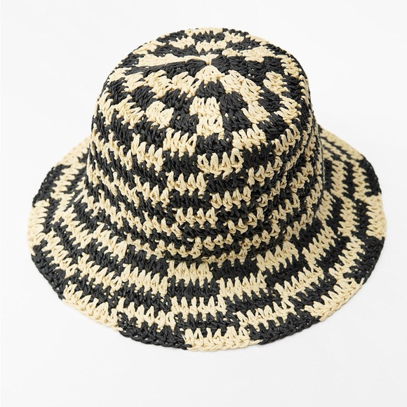 Checkered Bucket Hat - Picture 4 of 5